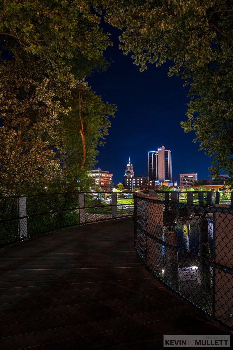 kmullett's tweet photo. Thanks to all who had the vision and the tenacity to bring us this new park! I hope you all got to make it out this weekend to enjoy it.
#HelloNewPark #PromenadeFW #promenadeparkftw https://t.co/fr6YPjTgH8