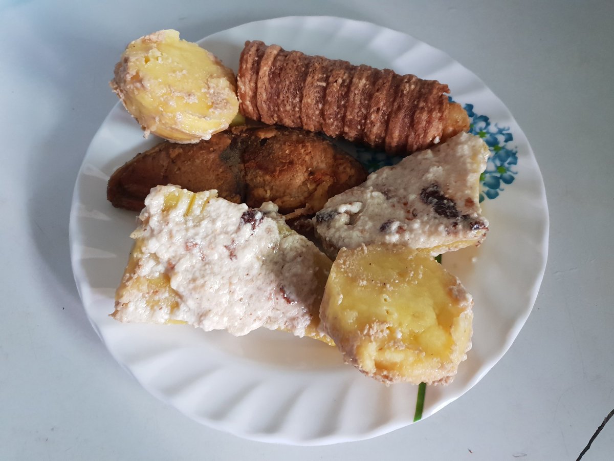 finah_k's tweet image. Head down to the Agetai stall at the Pacifica Women&apos;s Network Centre for some tamtama, pito  sago and fish. #pngfood #arob