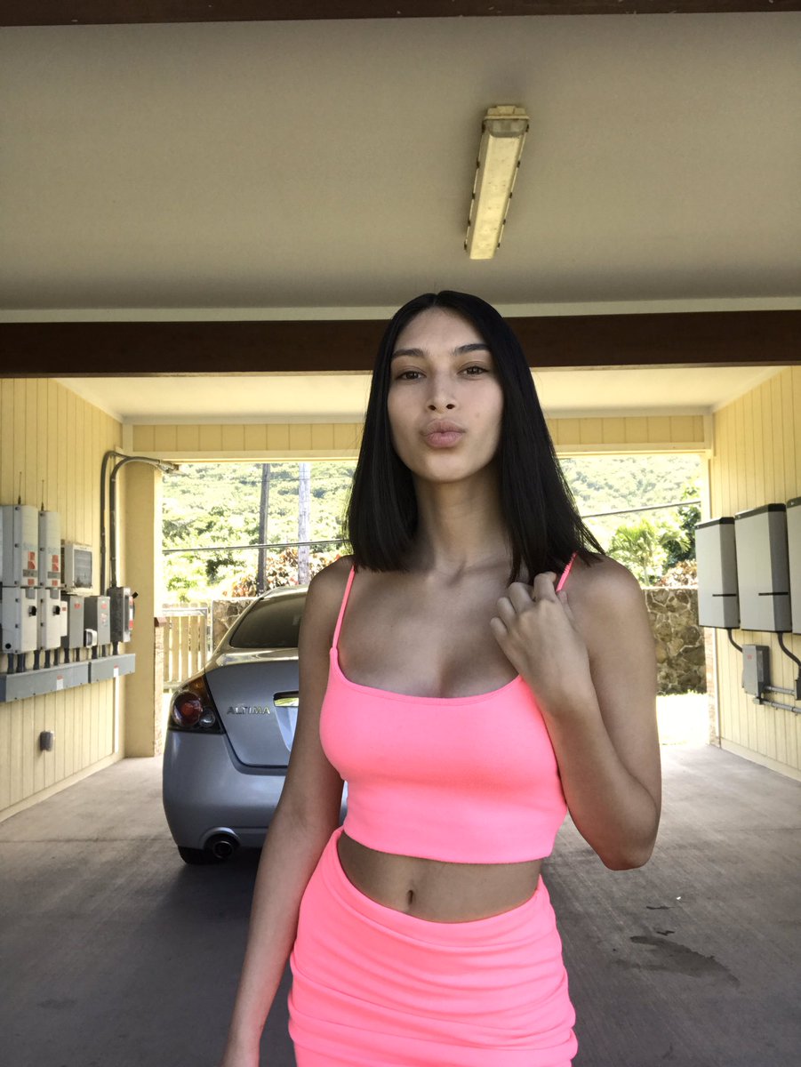 methmralda's tweet photo. my favorite color 💕 https://t.co/aPiZnhGhpA