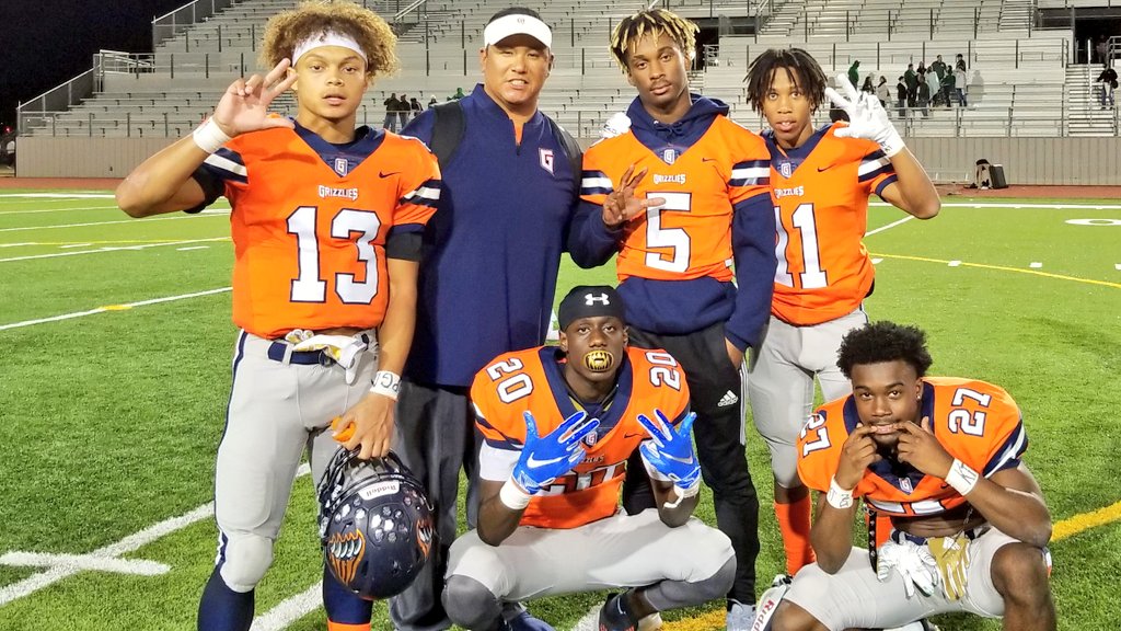 coachguz63's tweet photo. Pumped for our Varsity &amp; JV football to be back tomorrow! Guys have worked hard all season! Big thanks to our first senior class who laid a great foundation last year. Ready to see some new faces step up &amp; take their place! #allinforGlenn #good2great https://t.co/AuUVeYrUIp