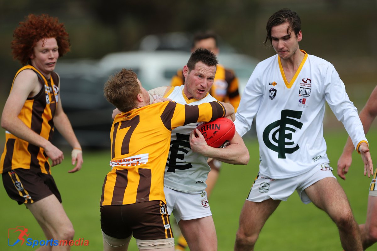 marcelberens's tweet photo. @InverleighFNC vs @W_Centrals_FC photos of the weekends match posted at https://t.co/FglkmSRt6r https://t.co/4NVWL1ryex