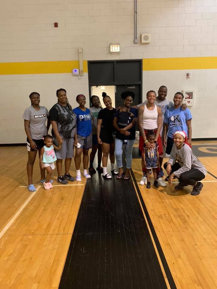 Keshauna11's tweet photo. If It Wasn’t For Them I wouldn’t Never Start Hooping Love Them All Forever💙💙💙🤞🏽 https://t.co/SBiwjGvm6x