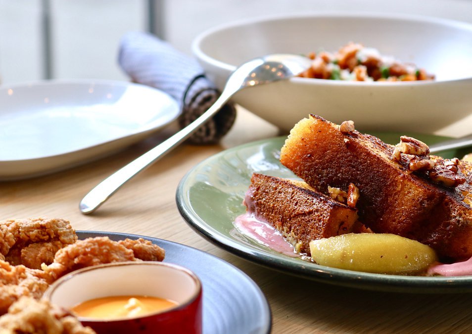 Beat the Sunday scaries with this brunch spread.  📸: @biteofyourworld