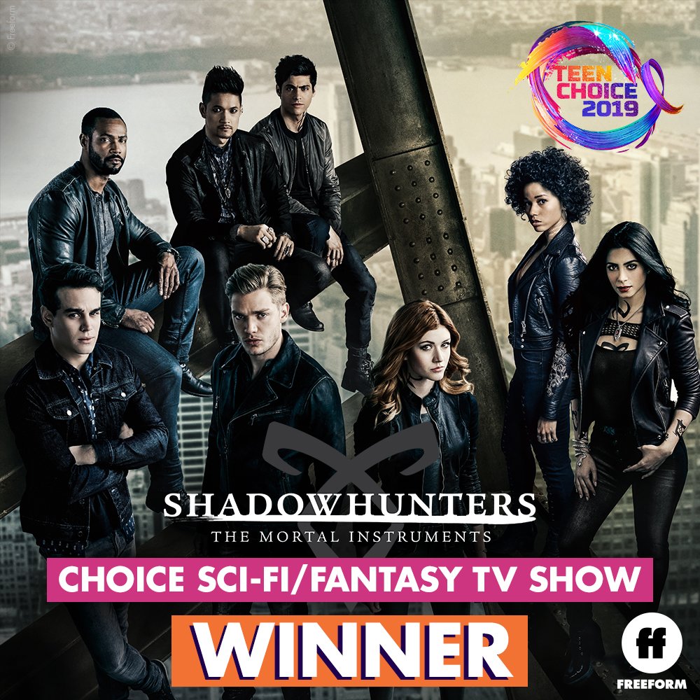 We’re so proud to win #ChoiceSciFiFantasyTVShow at the #TeenChoice Awards tonight. Thank you to the best fandom in the world. ✨ #Shadowhunters