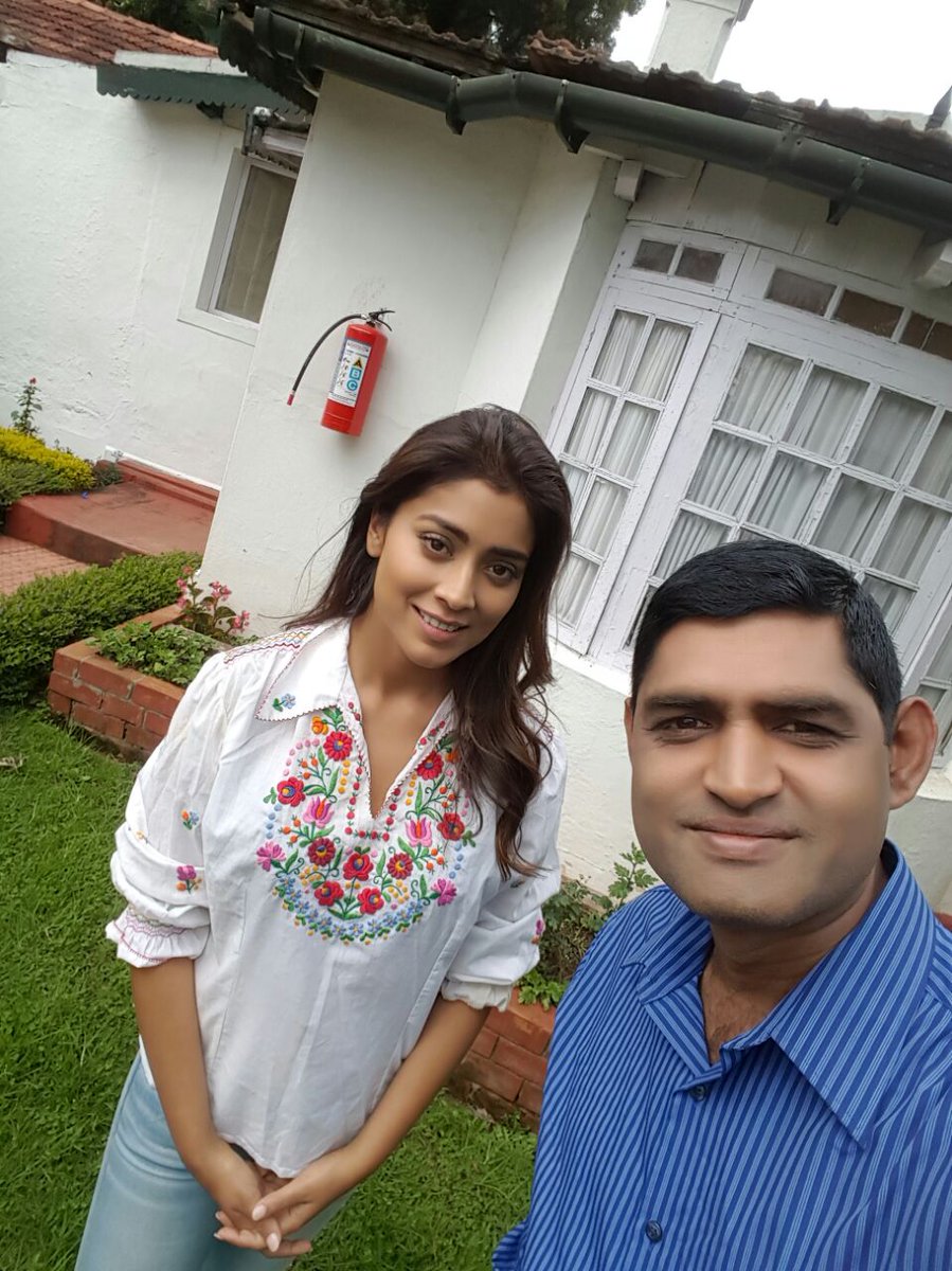 win_rams's tweet photo. @ShriyaSaran360 @shriya1109 #Shriyasaran https://t.co/Mjfx1EBqOh