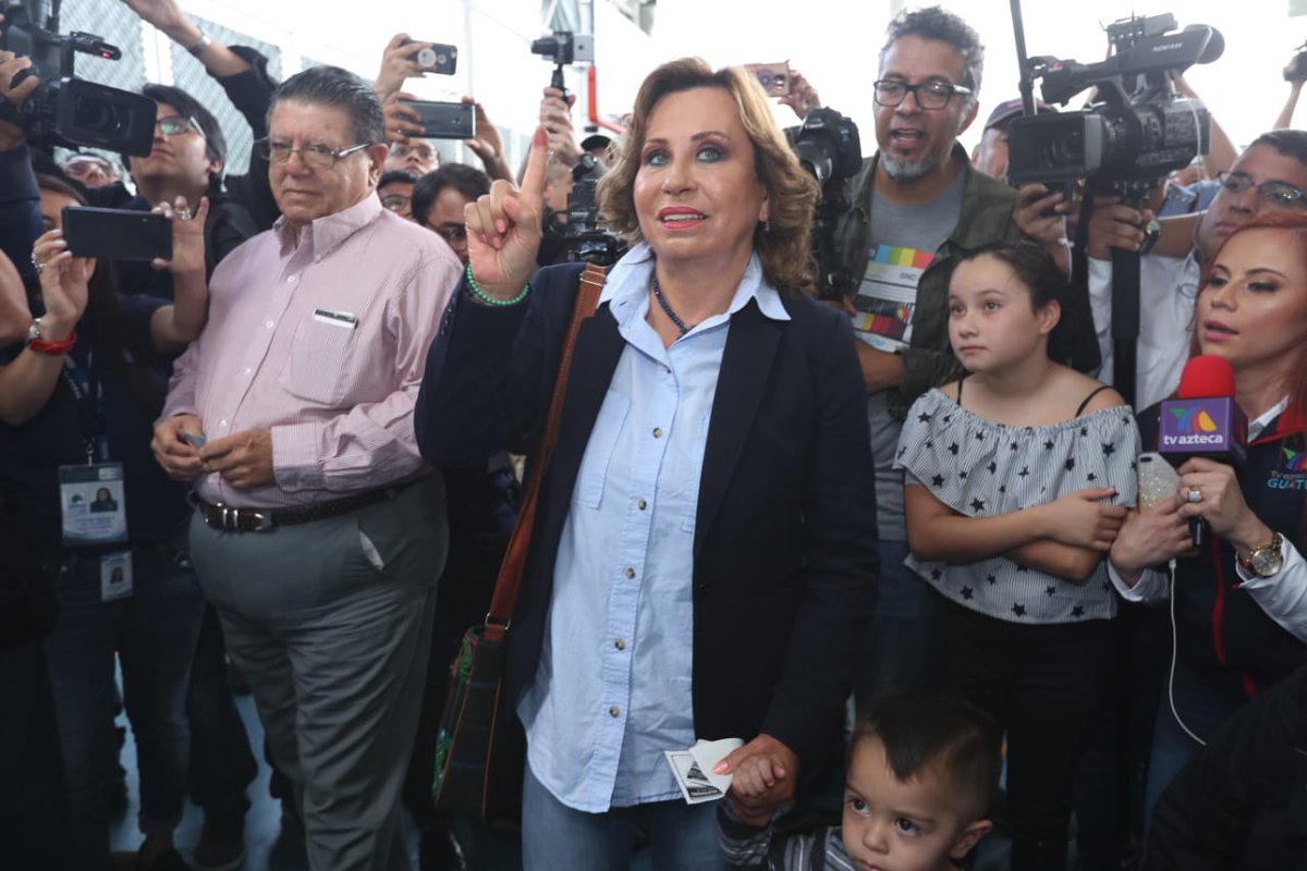 GuatemalaPost's tweet photo. Juan Francisco Sandoval, jefe de la FECI, expresó que @SandraTorresGUA pierde la inmunidad cuando terminan  las elecciones. https://t.co/gFHTsKYyUk