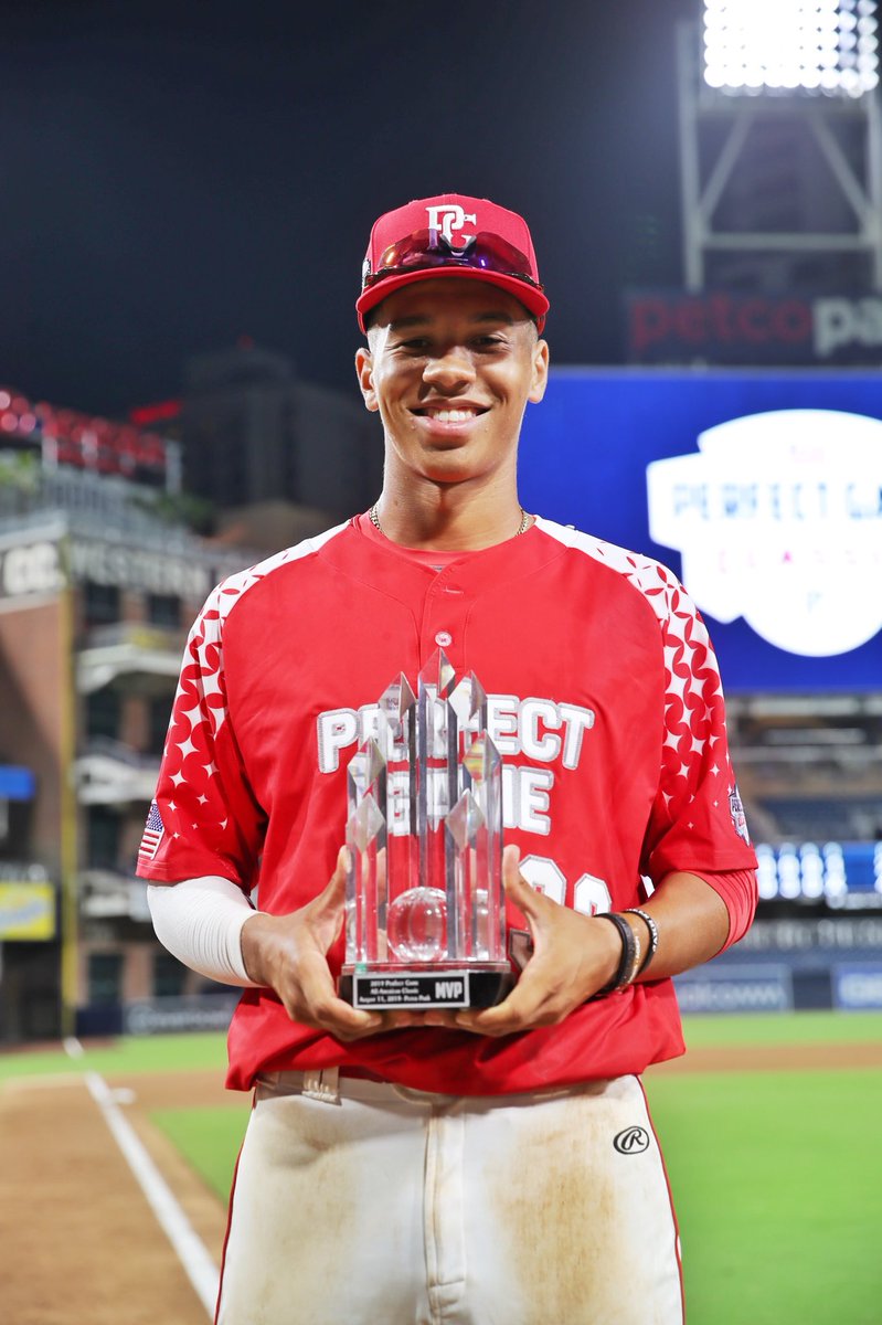 PGAllAmerican's tweet photo. Add the MVP title to @dreezydoesit2 already INCREDIBLE week. 

#WestSquad | @PerfectGameUSA https://t.co/ZpwwBlV93Q