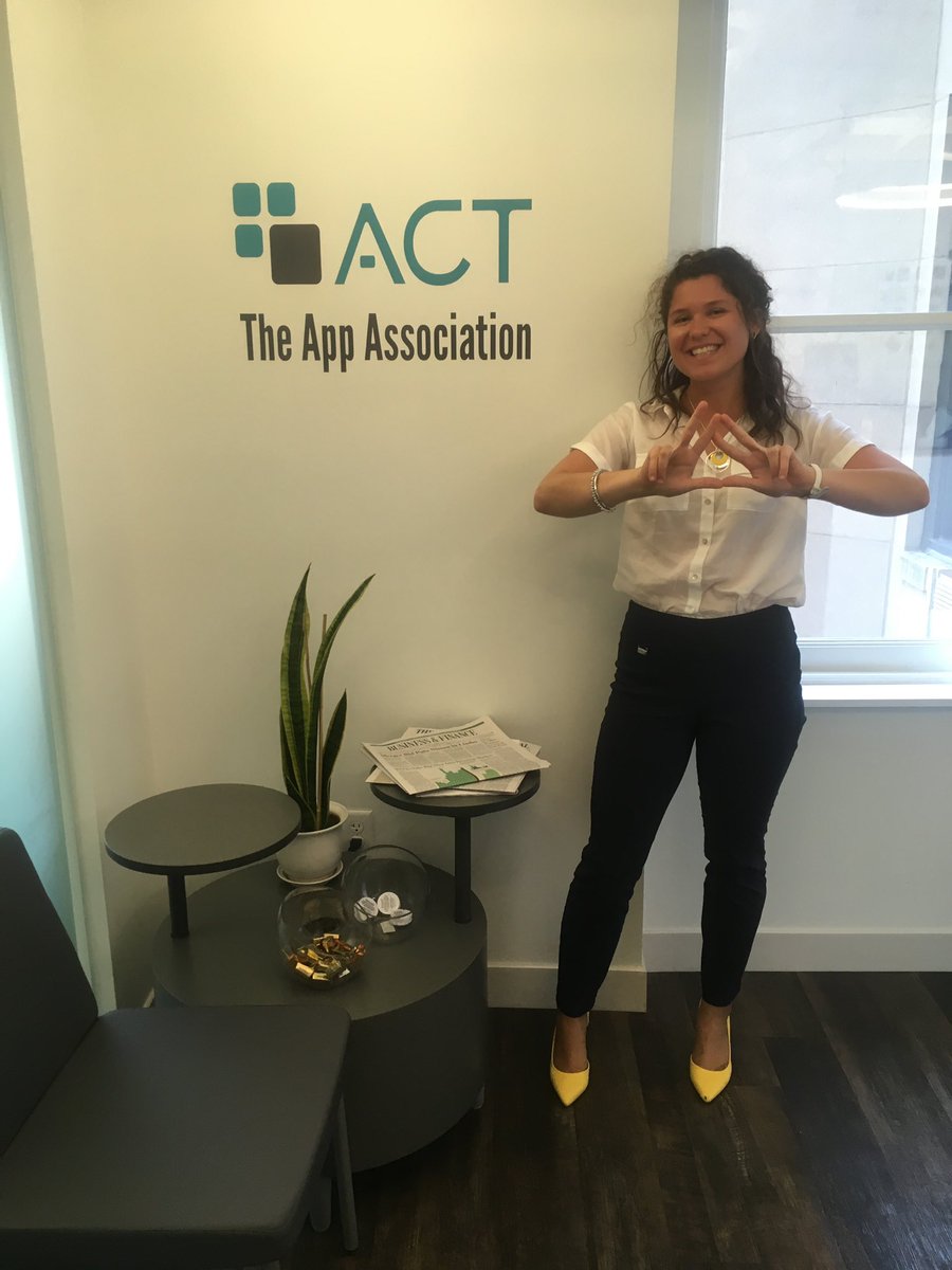 KAOAlbion's tweet photo. Our Sister and Panhellenic President spent her summer in Washington DC! She had an internship for a trade association that advocated on behalf of app companies.

“So I dealt a lot with 5G, broadband, remote patient monitoring, and much more.” @Katie_Hirzel https://t.co/YCqzO6eeVV