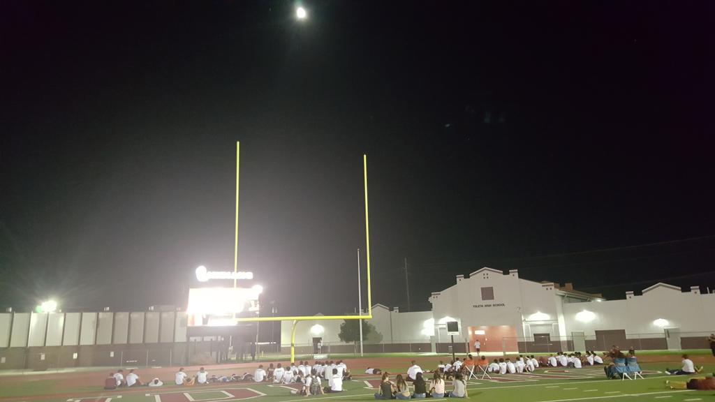 YHS! The calm before the Football! Bowup!