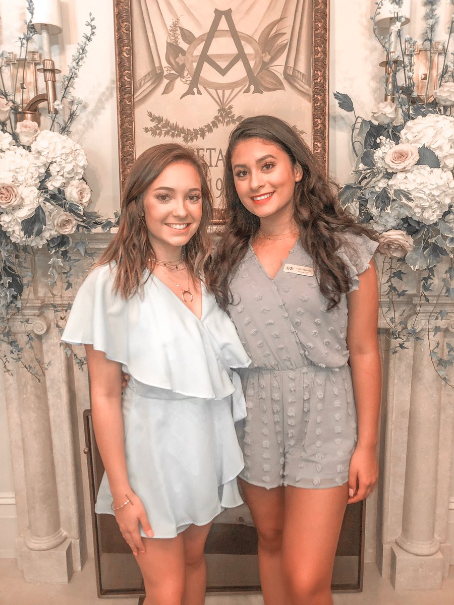 brookeebridges's tweet photo. You know you wanna rush us ;) #rushalphaphi #rolltide https://t.co/NR5oLMKeTY