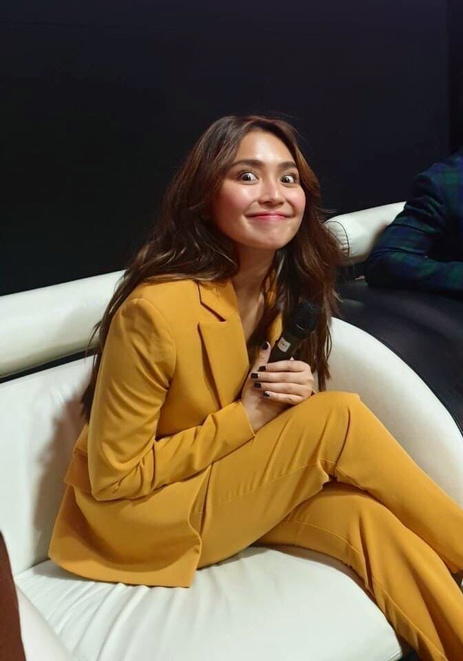 PinayMillenial's tweet photo. My Meghan Markle in her element. She has said, “We just need to be kinder to ourselves; you can have questions of self-doubt. But at the end of the day, you are enough exactly as you are.” @bernardokath absolutely made the right choices &amp; that happy &amp; content look👇says it👇all. https://t.co/8lIy5hvRbb