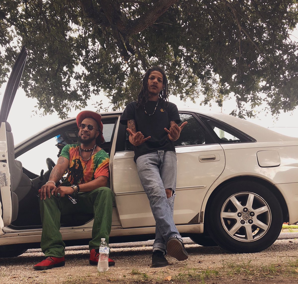 Cuddi504's tweet image. Ima Real Nigga Put dat Ina Air💨