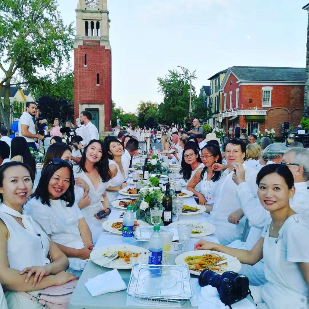 WeWorkingWomen's tweet photo. WeWorkingWomen friends Celebrating the summer at the shades of Summer party Niagara-on-the-Lake.
#SUMMER https://t.co/HVWLxEe15K