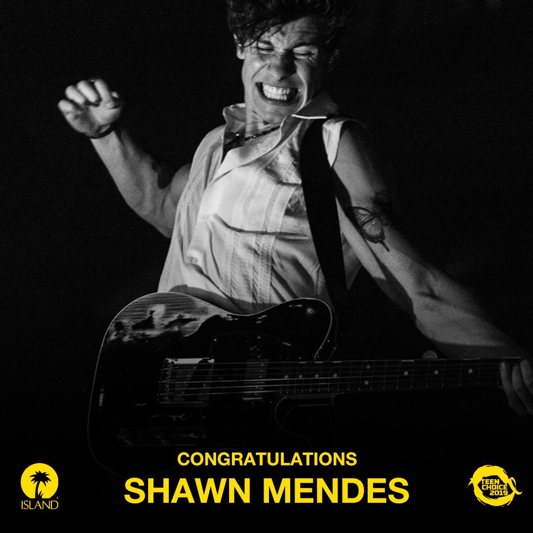 IslandRecords's tweet photo. Celebrating @ShawnMendes big wins tonight at the @TeenChoiceFOX awards! 🏆🏆🏆🎊🎉 https://t.co/Lo6lQnAfky