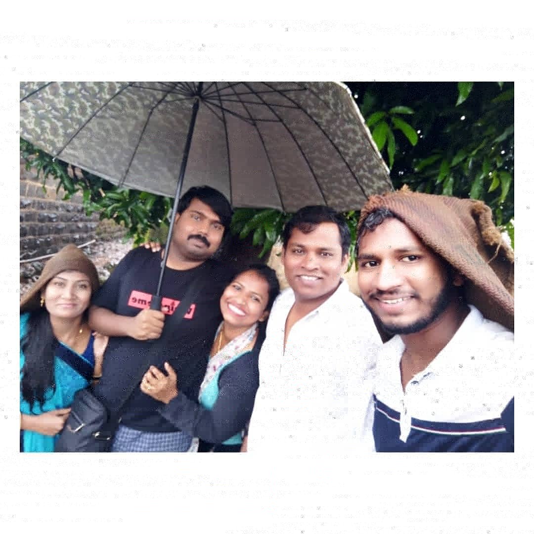 Samadha48803121's tweet photo. *मातीतली माणस मातीतला सिनेमा*
*पळशीची पीटी*
२३ ऑगस्टला नक्की पाहा.
आपल्या जवळच्या थेटरात , #kirandhane #jaidi #rahulya #rahulmagdum #lagirzaljifame #koripati
https://t.co/8zG5yX79Tv https://t.co/J0VSukaROJ