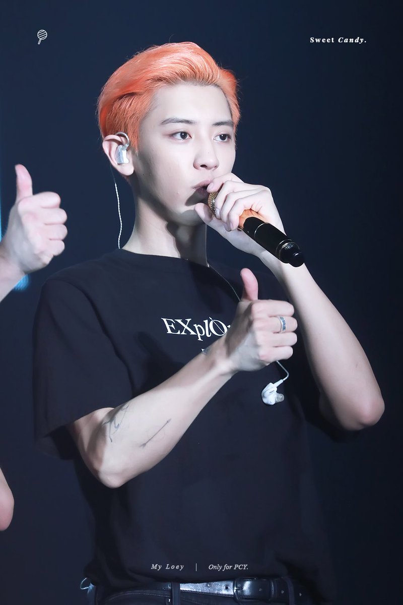 SweetCandy_pcy's tweet photo. 190810 EXplOration In HK  #찬열
We are One!
🧡🧡🧡🧡🍊🍊🍊
 #EXO #CHANYEOL ⁠#엑소  #EXO_SC  #Whatalife #朴燦烈 #EXplOrationinHongKong https://t.co/Auwx9q4xcA