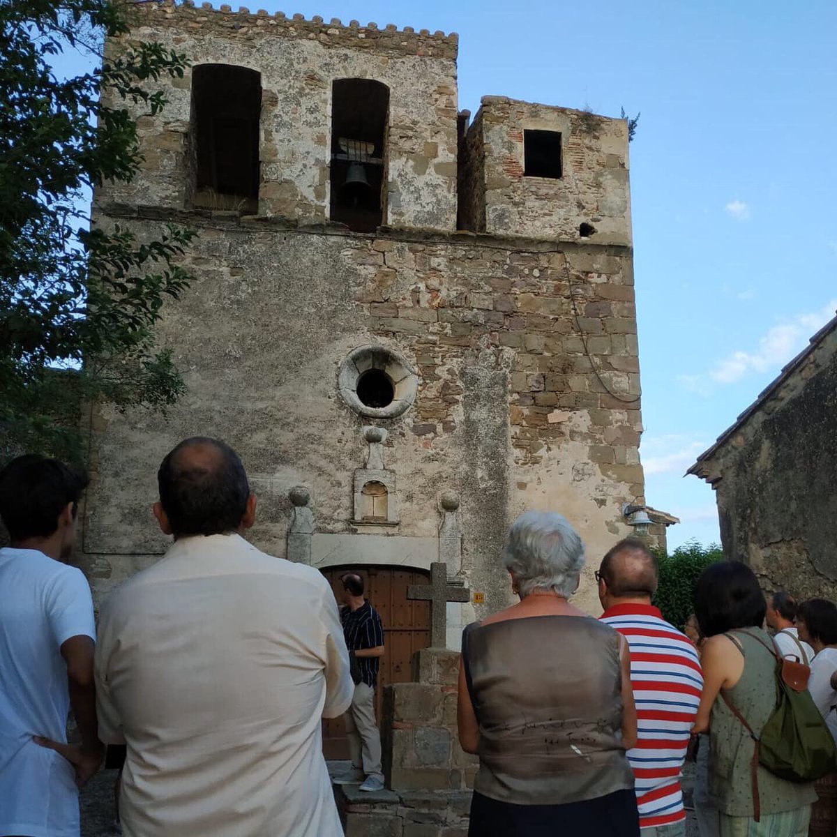 ajuntamentcorca's tweet photo. Visita guiada “les esglésies del municipi de Corçà”.
_
#AjuntamentCorçà #VisitCorçà #Corçà #Casavells #Matajudaica #CassàDePelràs #Planils #Empordà #BaixEmpordà #CostaBrava #poble #Catalunya https://t.co/eD9qWJBzeO