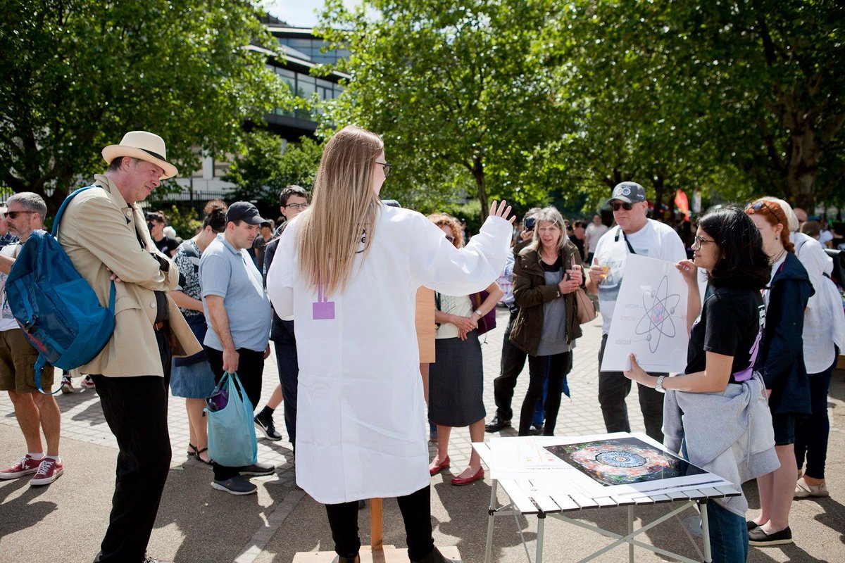 Griffith University's Institute for Glycomics (@glycogriffith) on Twitter photo Join us this Saturday at Surfers Paradise for <a href="/SoapboxScience/">Soapbox Science</a> as we celebrate #NationalScienceWeek!
Over 3 hours, 12 female scientists including one of our very own, Vimbaishe Chibanga, will step on soapboxes to bring their science to the public👩🔬
#WomenInSTEM
<a href="/SoapboxSciQLD/">Soapbox Queensland</a> Join us this Saturday at Surfers Paradise for <a href="/SoapboxScience/">Soapbox Science</a> as we celebrate #NationalScienceWeek!
Over 3 hours, 12 female scientists including one of our very own, Vimbaishe Chibanga, will step on soapboxes to bring their science to the public👩🔬
#WomenInSTEM
<a href="/SoapboxSciQLD/">Soapbox Queensland</a>