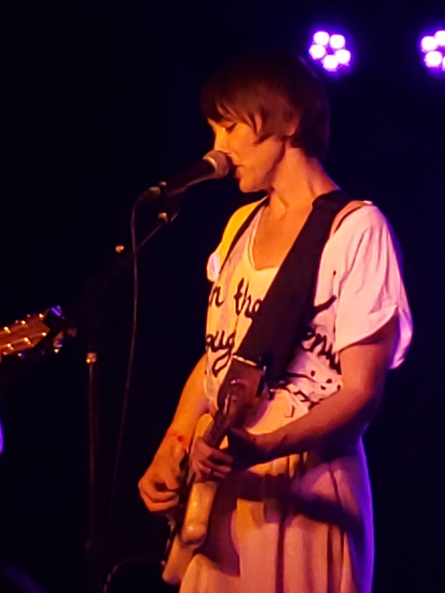 TruittPJohnson's tweet photo. Phenomenal night. Sometimes it is okay to meet your idols. Inara George is all that. So friendly. So talented. @birdnbeemusic remain my favorite band. #bucketlist https://t.co/vv6KbJZ75h