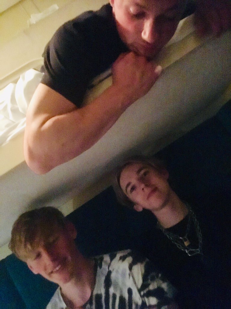 FramDrama's tweet photo. Post train overnight to Veliky Novgorod. A tiny bit like a James Bond movie! @framlinghamcollege #moscow2018 #borscht https://t.co/67ExOLrPch