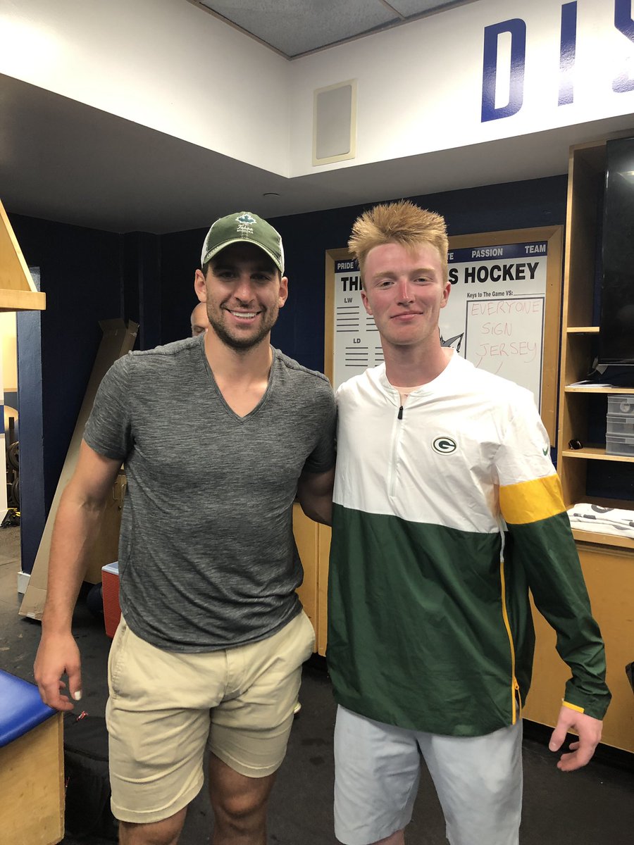 PixelOhne's tweet photo. Great time @NickFoligno NHL vs the Docs Charity game for NeoKids in Sudbury. Turned over the goaltending duties to @bonsie34 with the expected results. Great event great crowd!!! https://t.co/XDVm6VtFbi