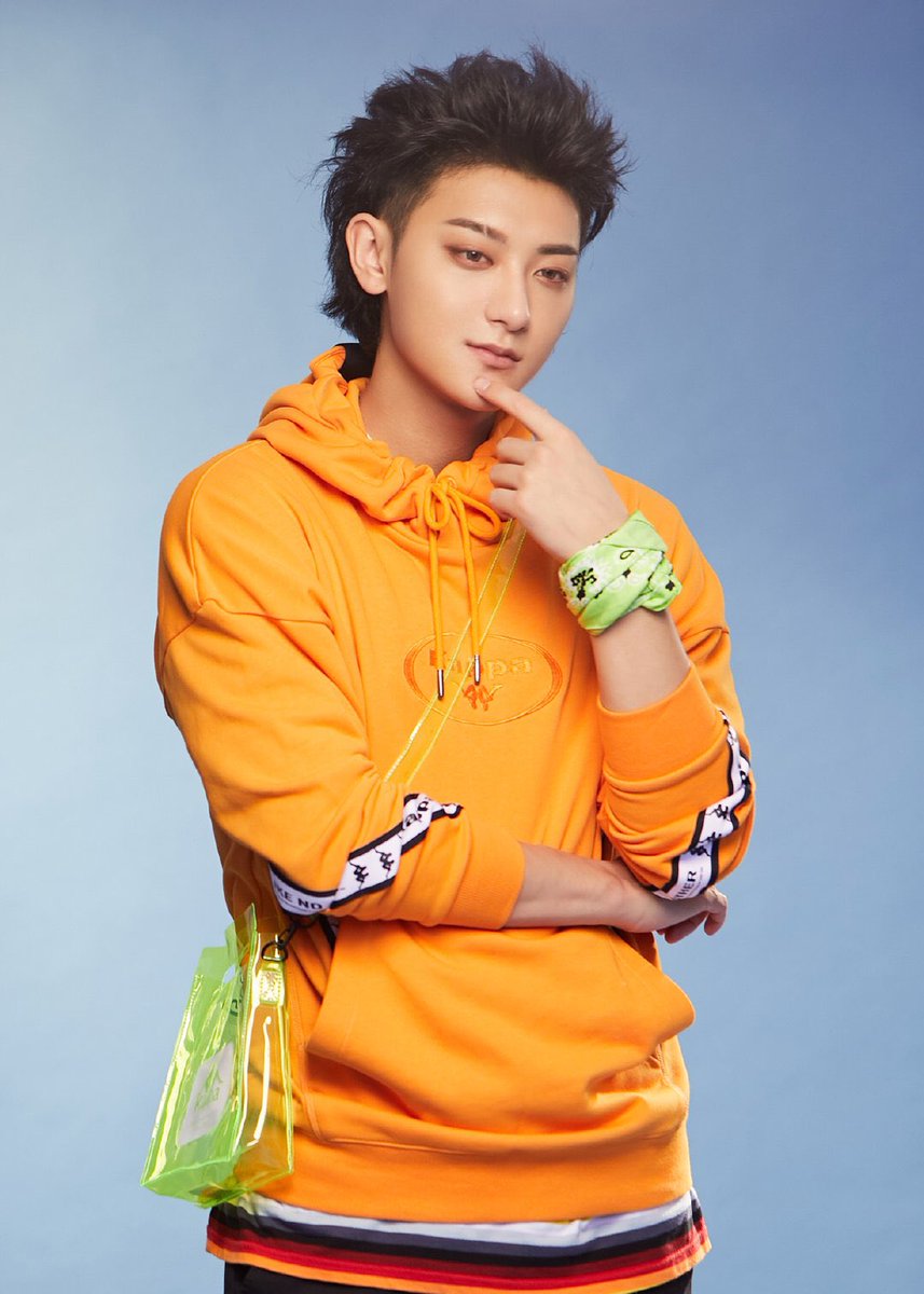 ZTAOTR's tweet photo. 190812 Kappa fotoğraf çekimlerinden #ZTAO. 🔥

#黄子韬 #타오 #タオ @hztttaoswag https://t.co/xWsRYMgjiP