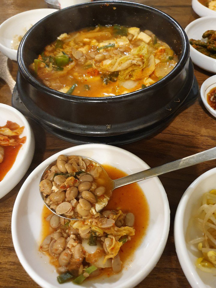 Rika A Twitter 豆料理専門店にいってきました 健康的な豆を使った料理で お店のおすすめの生豆腐が一番の代表メニューです 夏バテしないようにをたくさん食べてのりきりましょう 韓国 韓国好きな人と繋がりたい 韓国旅行 韓国情報 韓国料理 韓国グルメ