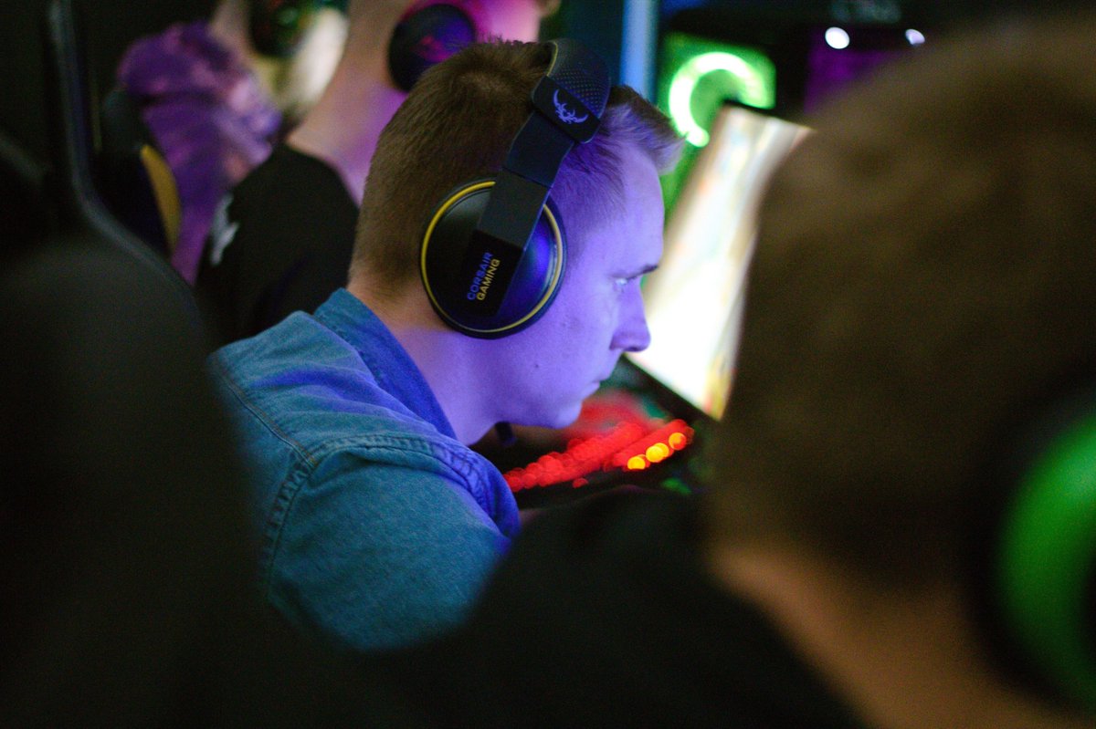 alteox_com's tweet photo. Good news for the community of e-sports supporters in Luxembourg: POST Luxembourg and ES1 reached an agreement to implement one of the leading TV channels in the domain of electronic sports. Customers now have more choices in the “Entertain Me” package. https://t.co/us146uH1QV https://t.co/r5PnpAnE4A