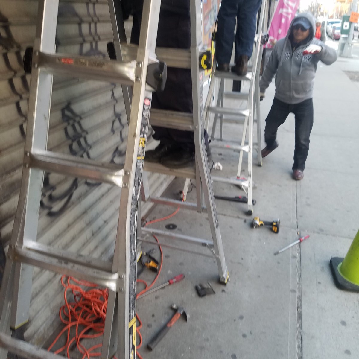 rollgates's tweet photo. Gate repair https://t.co/QjingR7z4k #gate repair #brooklyn https://t.co/SlHXIHSLOF