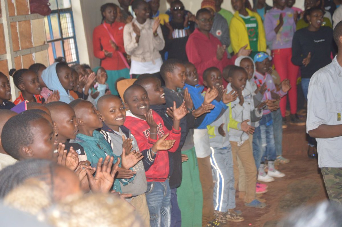 DignifiedChild's tweet photo. We begin our day with a morning devotion where we sing together and pray together thanking God for the camp and to be gathered together. At DCI we are all a family and do things together.#campInnovate #makecreateinnovate #DCIcamp2019 @muthonifibz https://t.co/lvSZa3LTvl