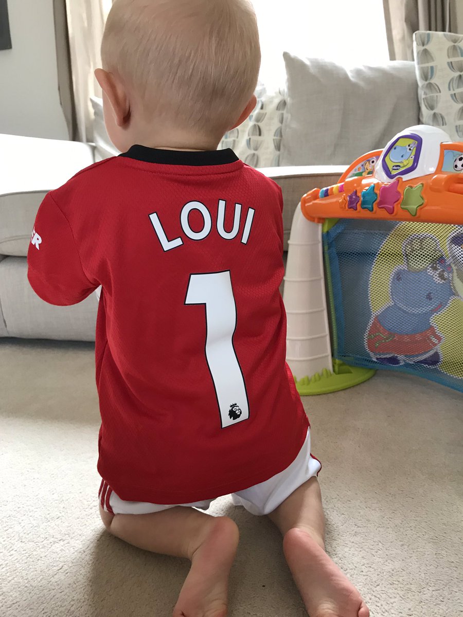 Future goal celebration for this footballer in the making ⚽️ <a href="/ManUtd/">Manchester United</a> #MUFC