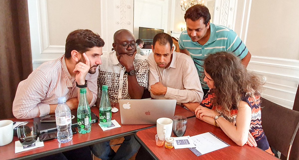 ICRISAT's tweet photo. How can #MachineLearning and #ArtificialIntelligence help agriculture? @CGIAR #DataScientists explore algorithms to boost genetic gains in crops. Read more here:https://t.co/6dAOG92Cc8 https://t.co/2GN0B81rpC