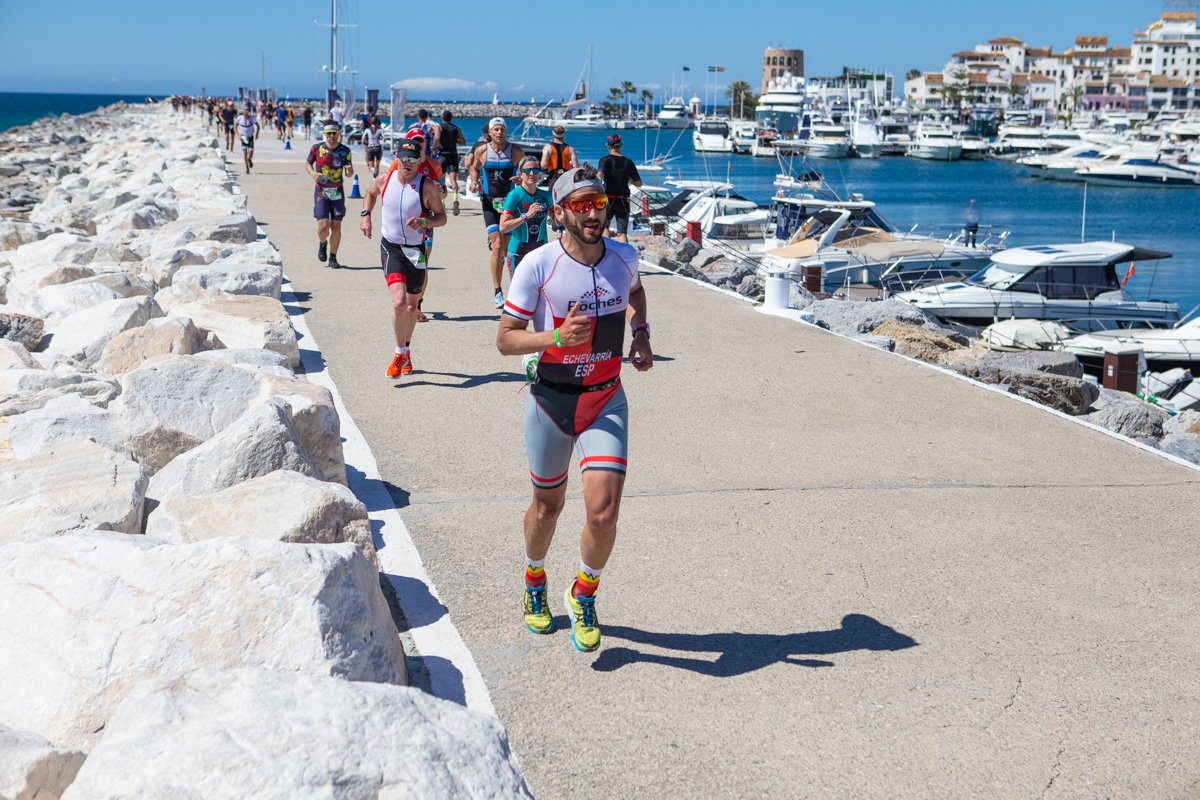 lesroches_es's tweet photo. Hoy, en el #LRMBlog, presentamos el video que documenta el atleta #Ironman y antiguo alumno de #LesRochesMarbella, Pedro Echevarria, durante el #ironmanmarbella 2019. https://t.co/kd81DjvAeR https://t.co/CelKgnrQY7