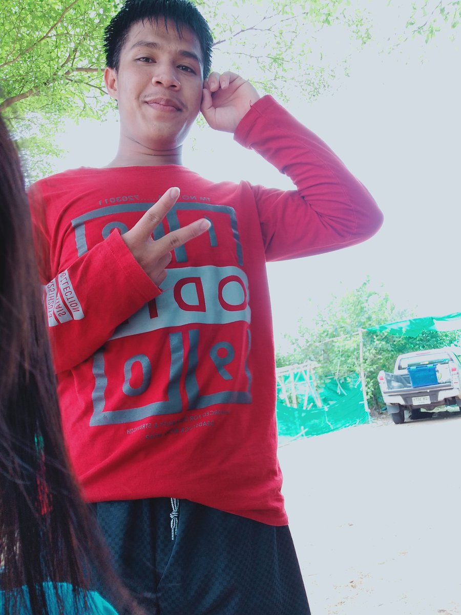 KYanthong's tweet photo. 🤟เน้นรักษาแล้วยืนข้างๆ👫 
ไม่เน้นใจกว้างแล้วหารกับใคร👌😎

#คนอ้วน🐷 https://t.co/C8U4jl0yx2