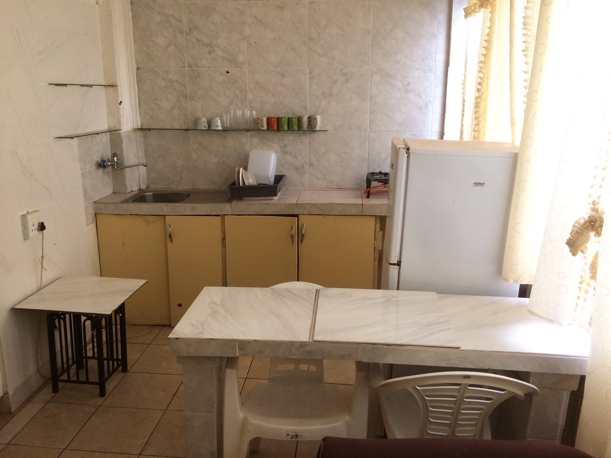 Thakhani_R's tweet image. Fully furnished 1 bedroom apartment at Sibasa White Area for R3500 pm