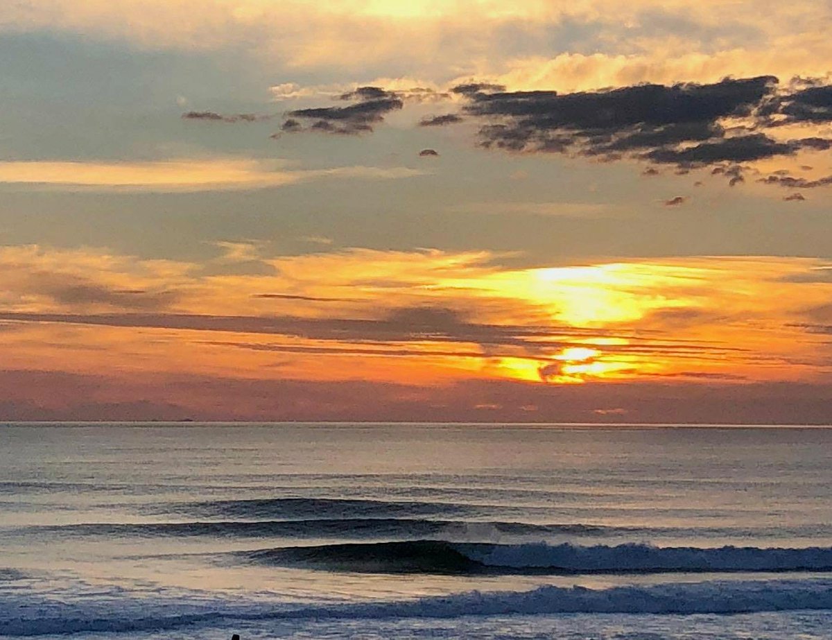 SurfFitLife's tweet photo. Beautiful sunset during our last Surf Fit course.
New dates in October 5-12th.
#surfportugal #portugalsurf #surfforlife #surftraining #surfer #surffit #surffitness #surf
https://t.co/icyW2cTIsC https://t.co/SpVZKnbIiN