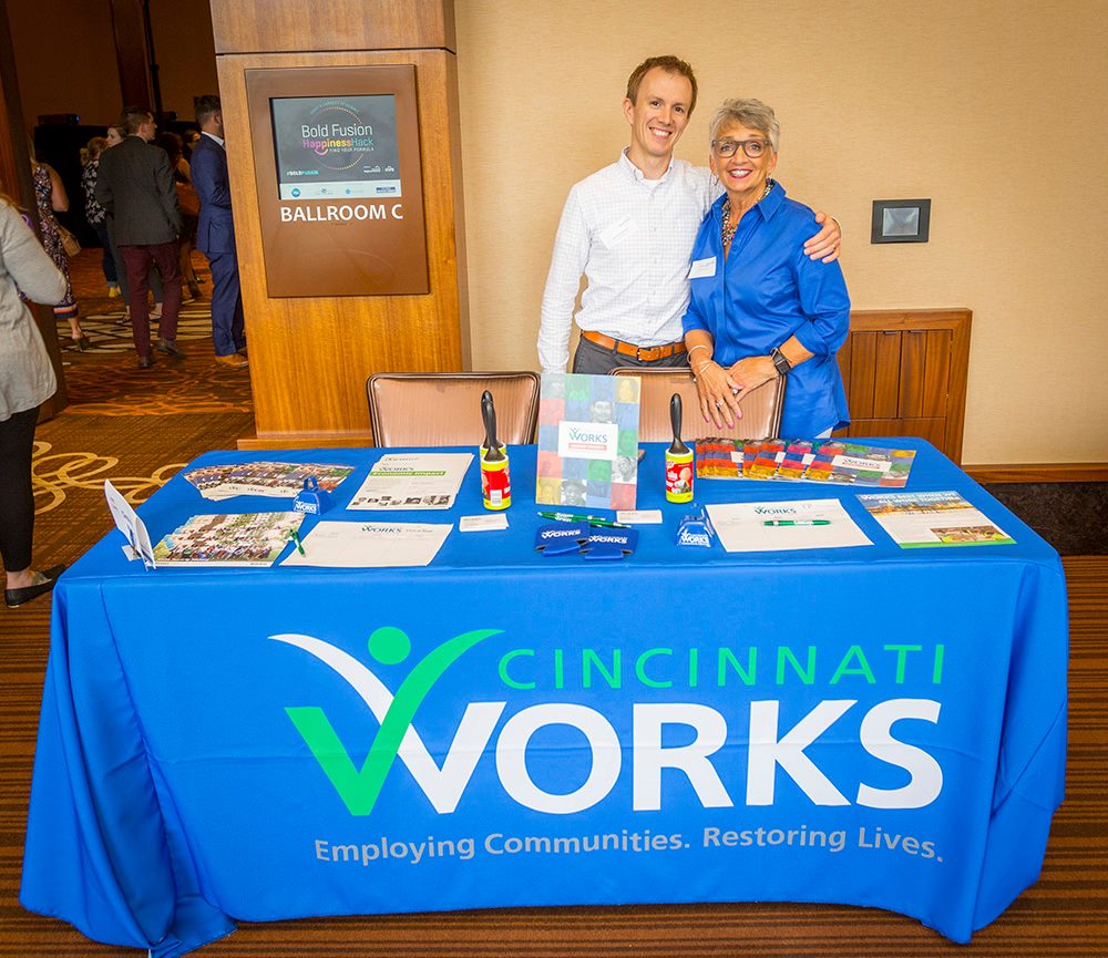 CincyWorksYPs's tweet photo. Here's a shot of us at last year's Bold Fusion event, the region's largest event for young professionals. Register for this year's event here: https://t.co/IPFKQoVaI2 @HYPECincinnati https://t.co/LGs4kXUA4R