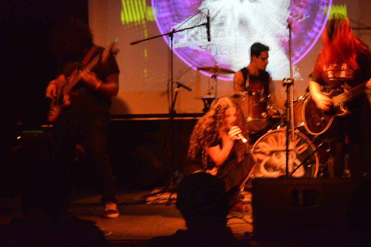 reginatheband's tweet photo. Fotos de nuestra última fecha en Centro Cultural Goes abriendo la presentación del disco de #Nocivo 🔥👑 Agradecidos por la tremenda oportunidad y buena onda de la gente que fue a apoyar la fecha 💜 https://t.co/pZMjKZlONK