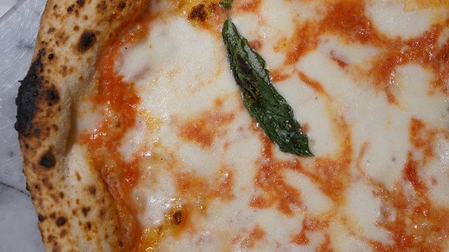 elcocinerofiel's tweet photo. Volvemos a l’Antica Pizzeria da Michele en Barcelona @damichelebcn Está vez, para grabar también las elaboraciones https://t.co/GJJTuqtHfm https://t.co/zUHJrxuwM9