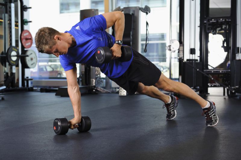 Упражнения с отягощением. Силовая подготовка с отягощением. Занятия с отягощениями. Упражнения на пресс с отягощением. Гиревой спорт.