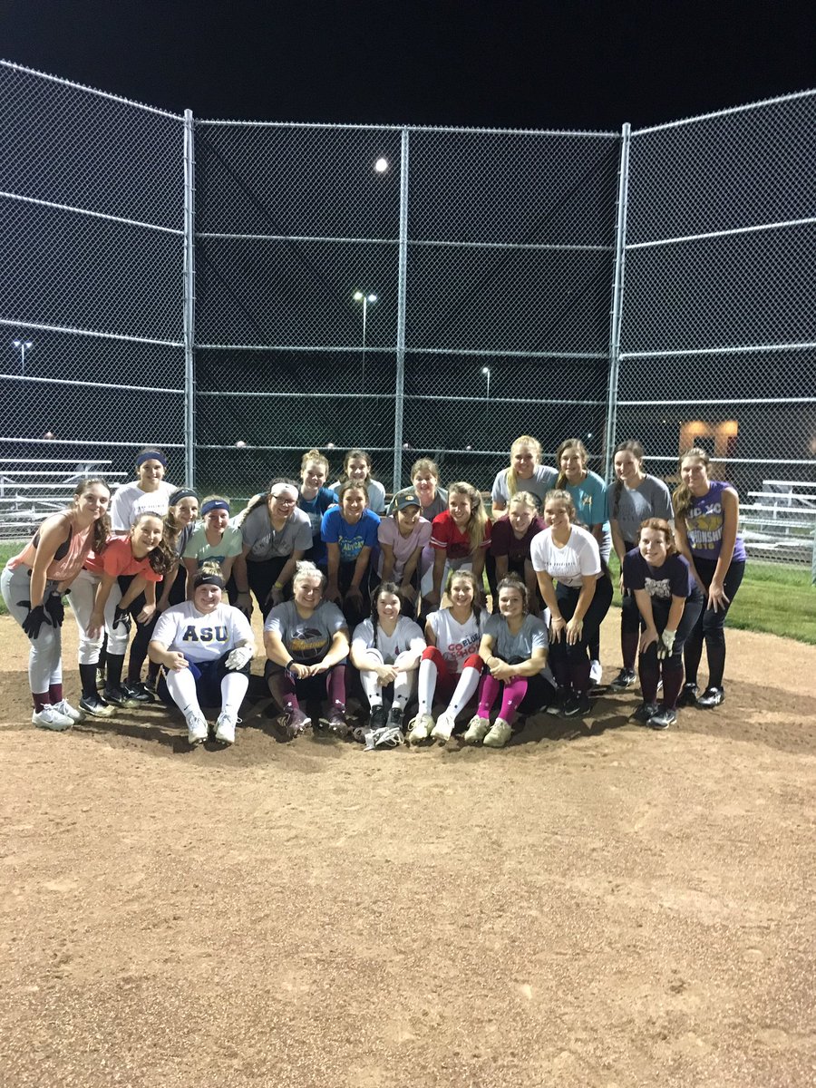 LR Wildcat Softball tweet media