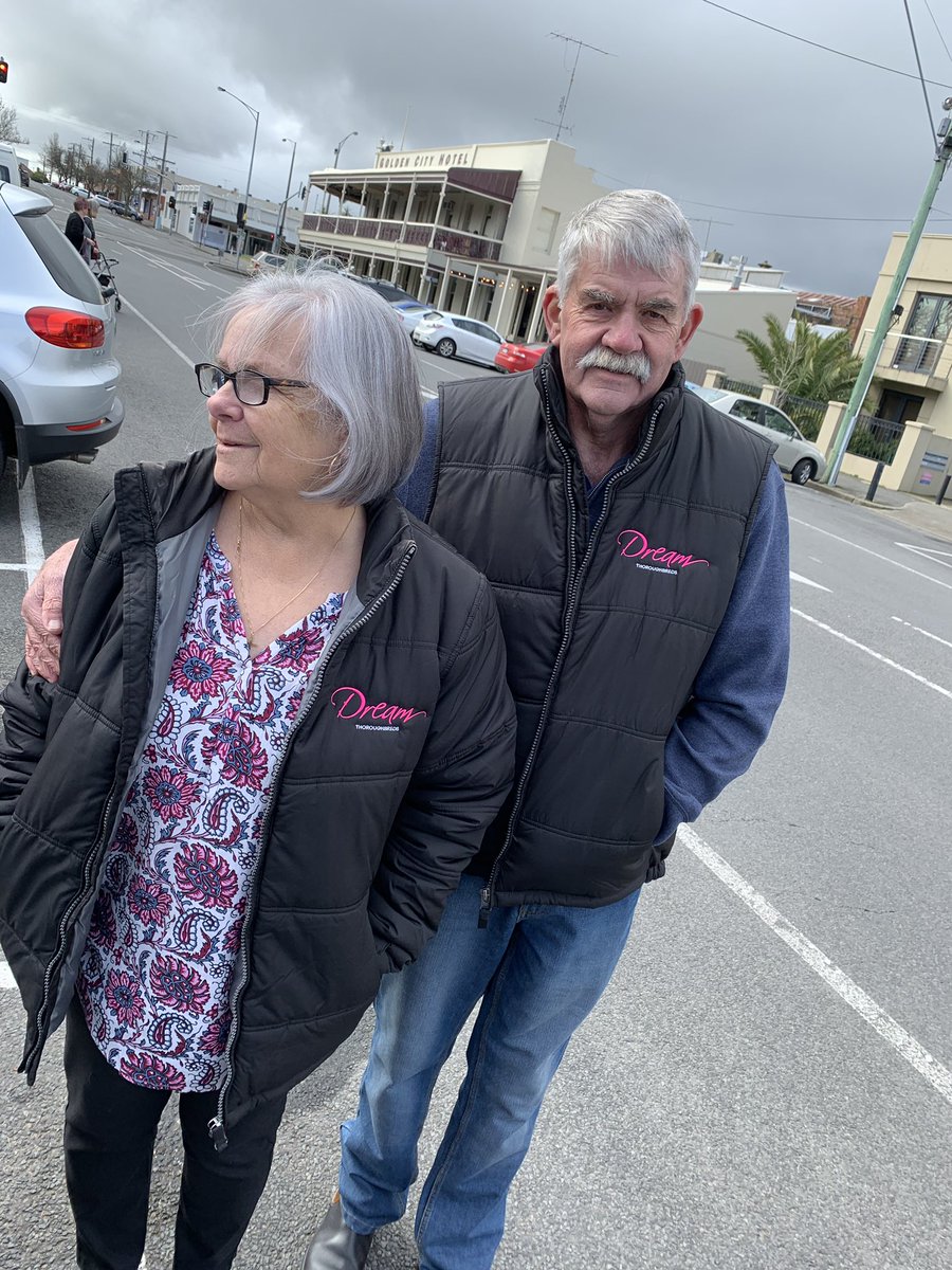 GoDreamGirls's tweet photo. When you meet your parents for lunch #dreamteam #biggestsupporters #nicejackets @nanhughes4 @livethedreamnow 💗💗 https://t.co/lhrRkI6YMo