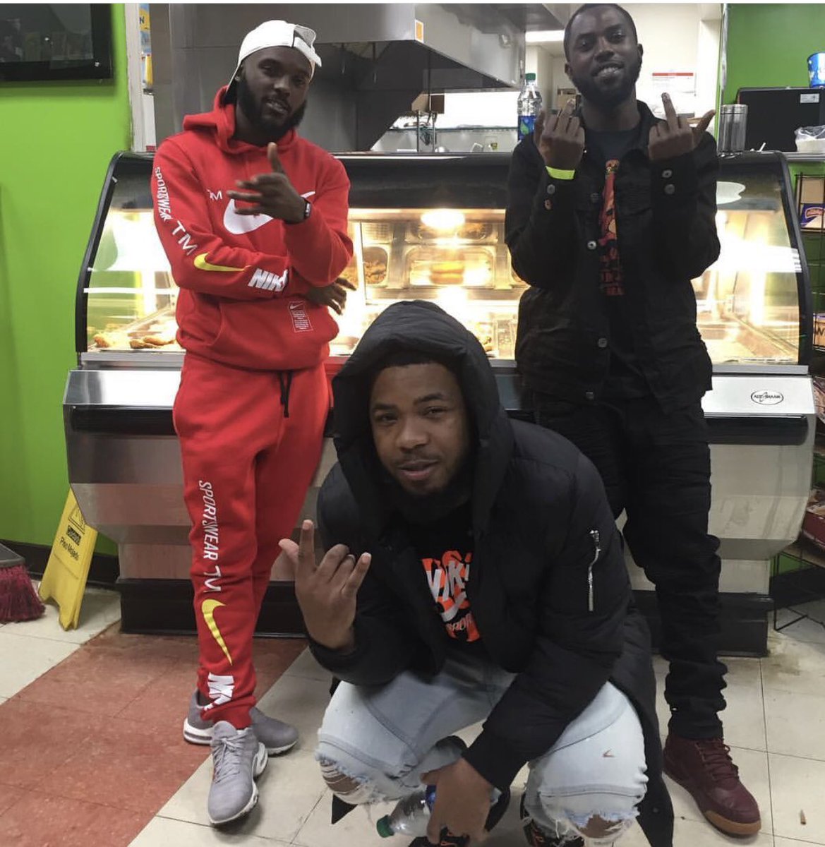 Freebandssssss's tweet photo. #LongLiveMarley ❤️ I miss you brudda @JiggMarley555 https://t.co/ZcZU6S4mGn