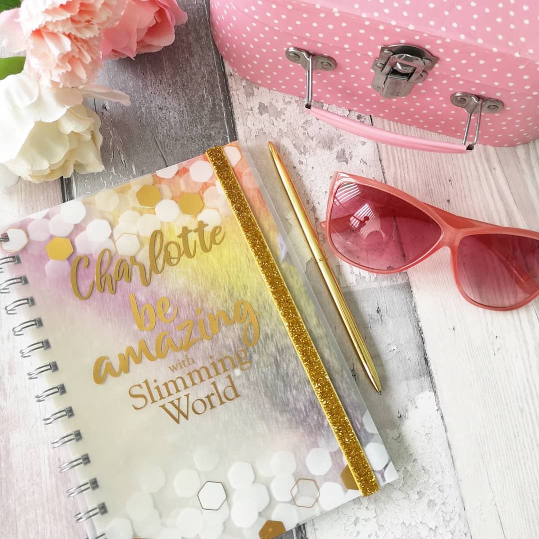 RetrofrmSCRATCH's tweet photo. Charlotte dropped her SW Food Optimising book off to me this weekend and now it's ready to head back home.
The rainbow cover is so pretty - it's made using the back of the Be Together book in the Slimming World pack as well as the plastic cover.
#slimmingworldbook #swbook https://t.co/LKZXCMGGii