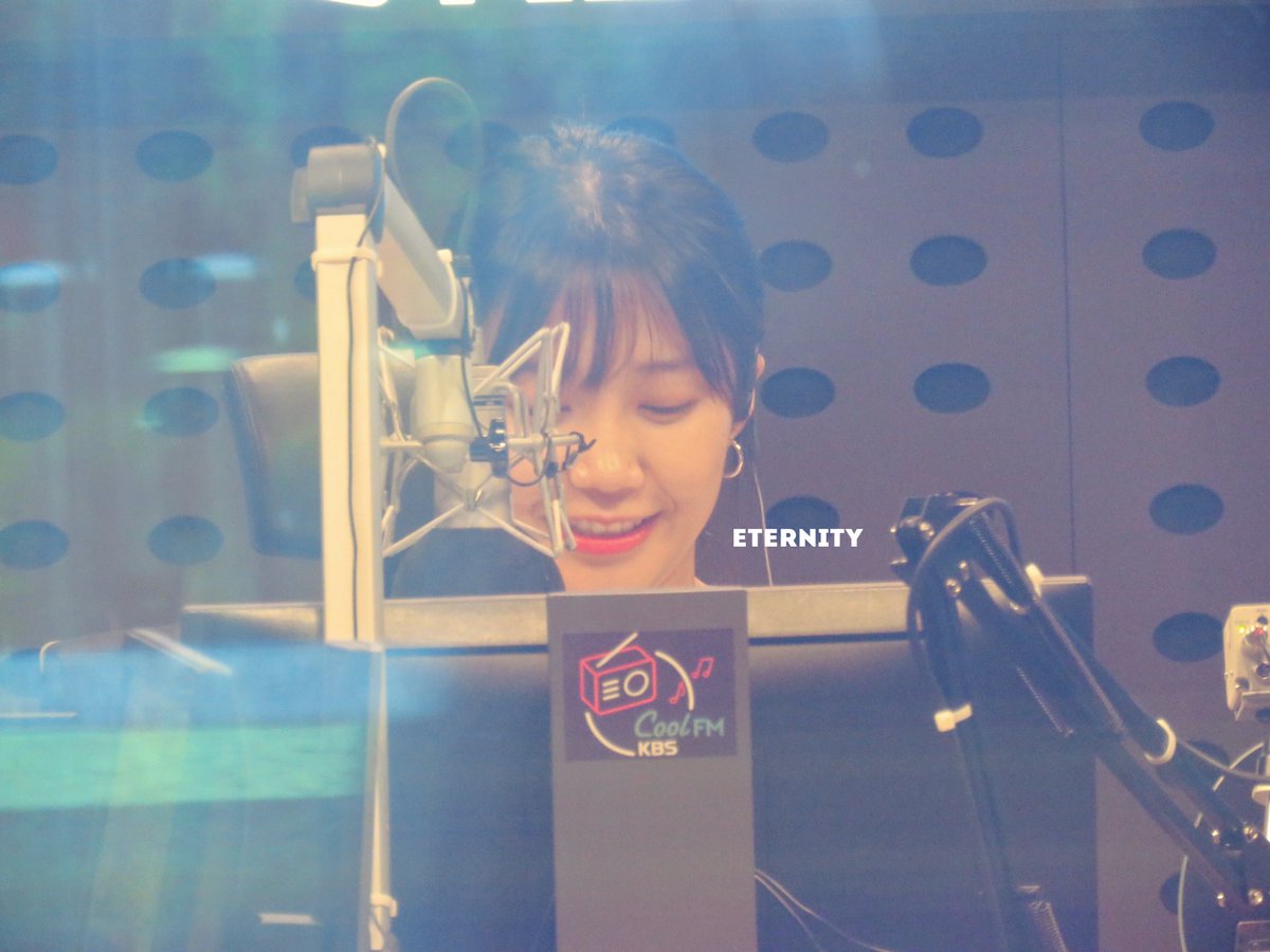 Eternity_APINK's tweet photo. 190812 정은지의 가요광장💙 #정은지  @Apinkjej 

 청순🍀 머묶믕=❤️ https://t.co/rAuxNAg3Yc