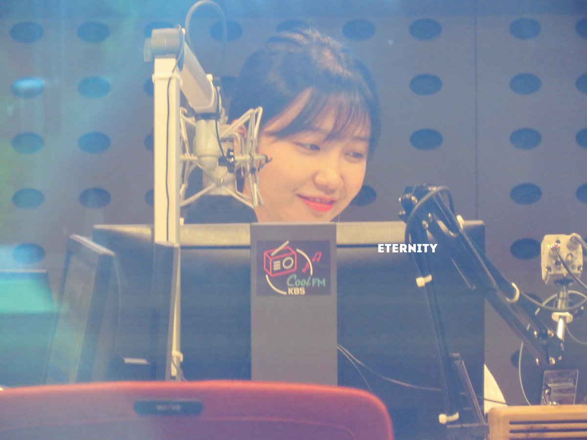 Eternity_APINK's tweet photo. 190812 정은지의 가요광장💙 #정은지  @Apinkjej 

 청순🍀 머묶믕=❤️ https://t.co/rAuxNAg3Yc