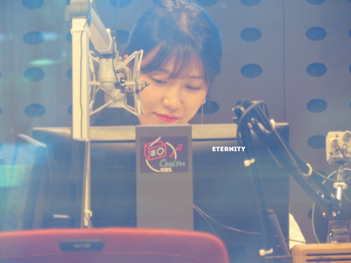 Eternity_APINK's tweet photo. 190812 정은지의 가요광장💙 #정은지  @Apinkjej 

 청순🍀 머묶믕=❤️ https://t.co/rAuxNAg3Yc