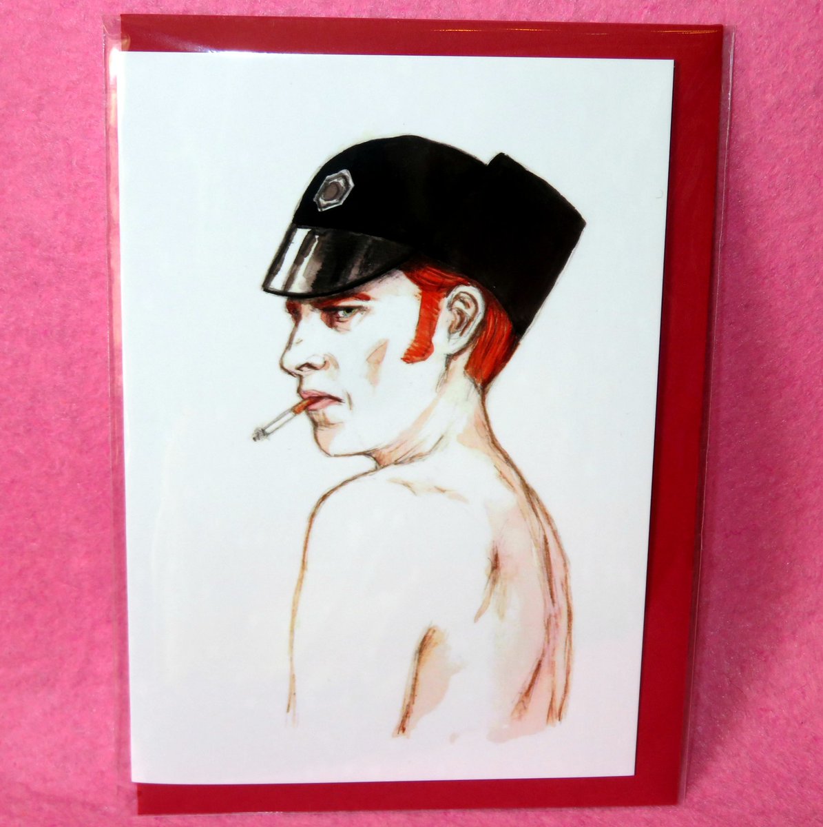 RussiandollRita's tweet photo. Who doesn't love a man who can do both?
Cards from @blackkingsdream still available and for a good cause 💕
#hux #techie #generalhux #domhnallgleeson https://t.co/0yzZAuzNzt