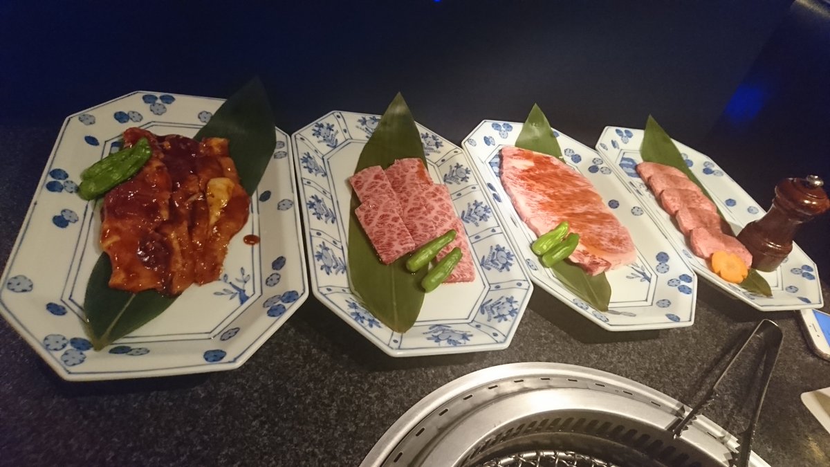 新宿六歌仙。食べ放題で有名ですが、おっさん二人には無理ですね。でも単品も美味しかったです。しかし場所がらか、外国人だらけでした。