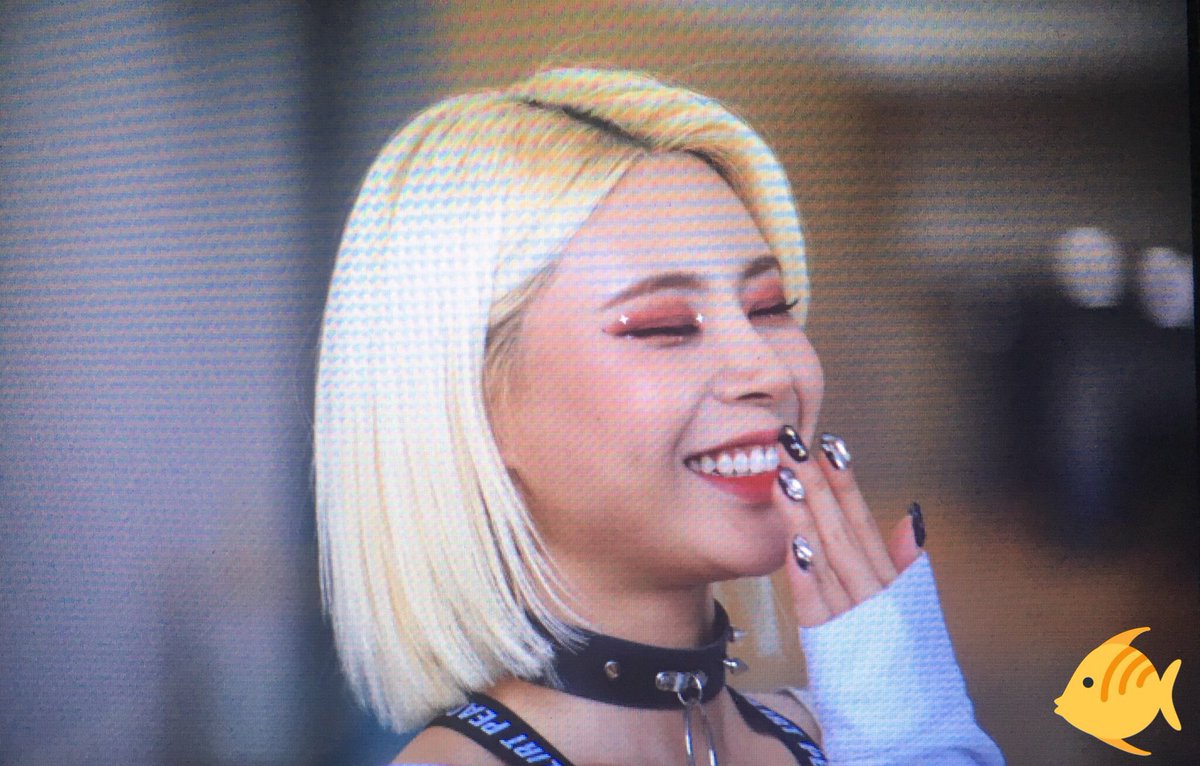 underthe_seea's tweet photo. 190812 쇼업 팬미팅 프리뷰 

멋지고 예쁘고 귀엽고 완벽한 강시아 🤩

#핑크판타지 #PINKFANTASY
#SEEA #시아 #ピンクファンタジー 
@pinkfantasy_kr https://t.co/SMwZOoJlGG